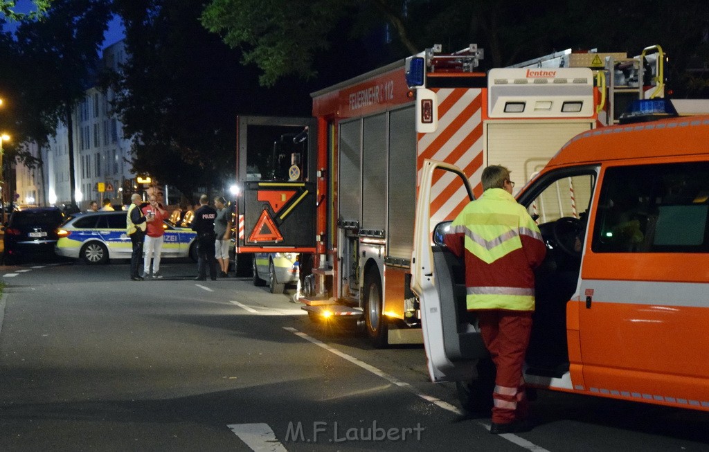 Einsatz BF Bedrohungslage Koeln Kalk P16.JPG - Miklos Laubert